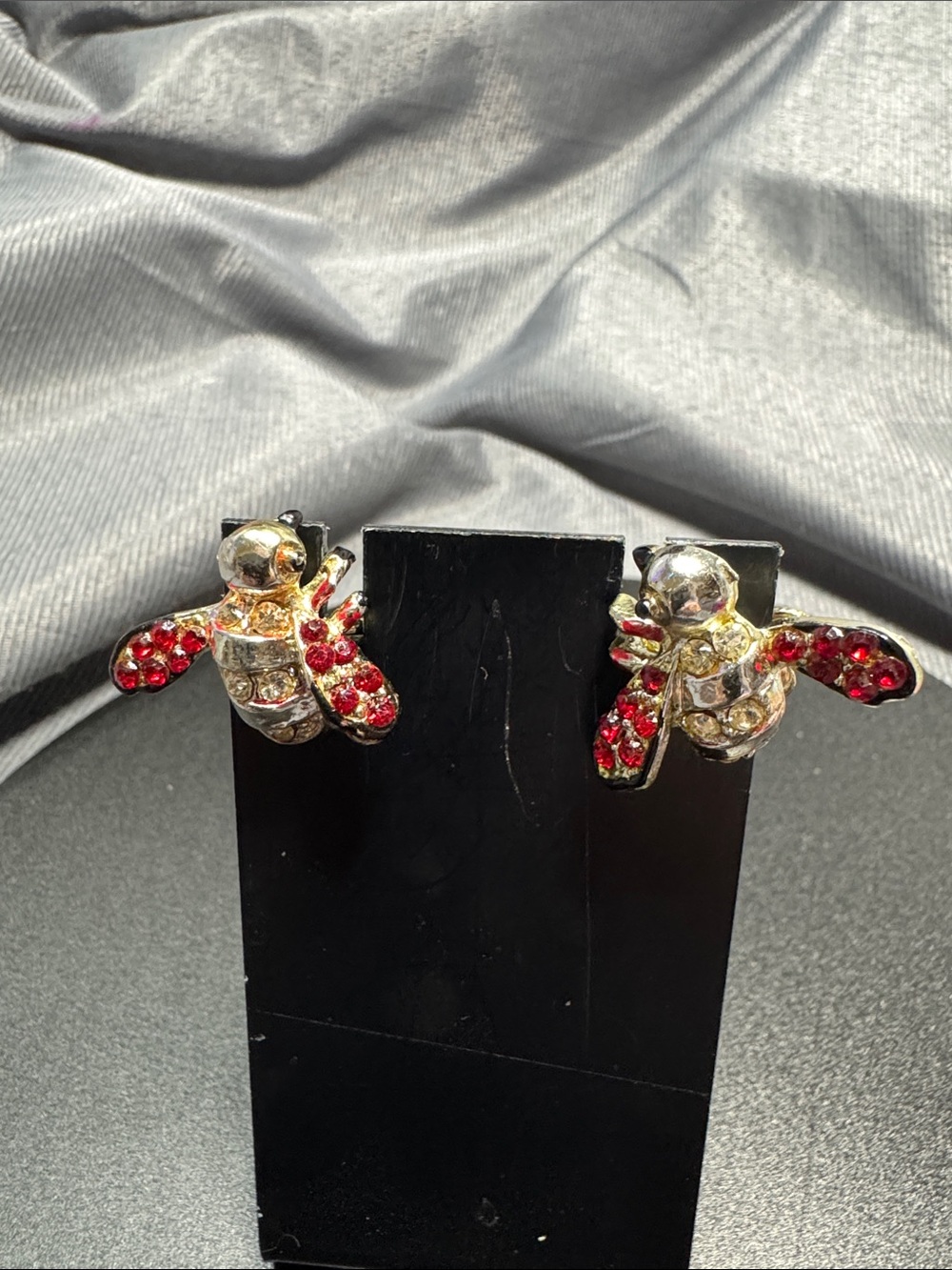 VTG Source Unknown Red Crystal Bee Stud Earrings